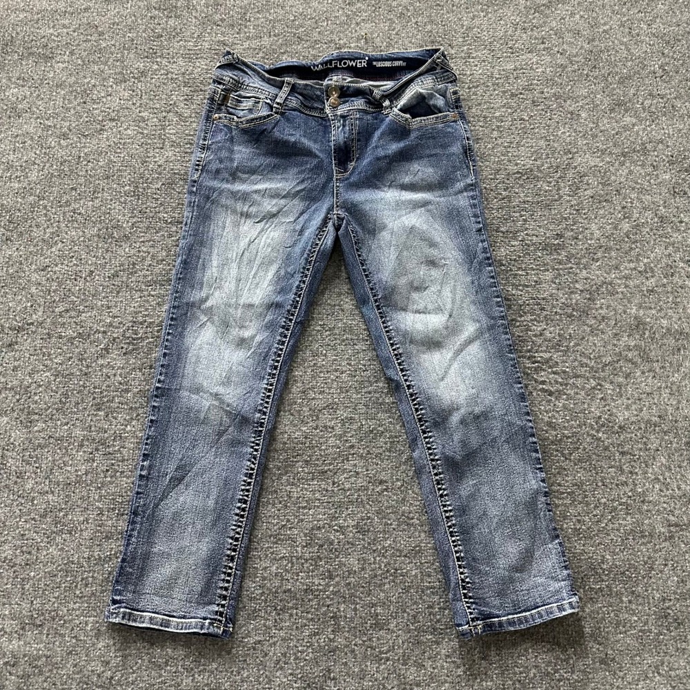 WallFlower Jeans Womens Size 11 Blue Luscious Curvy Bootcut Medium Wash Stretch